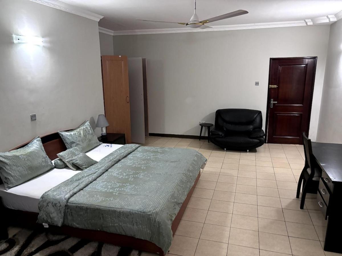 Takako Court Luxury Houses & Apartments, East Legon Accra Exterior foto